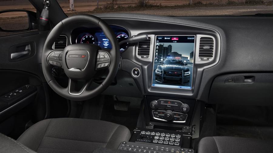 Торпедо Dodge Charger Pursuit 2017 года  (фото 13 из 13)